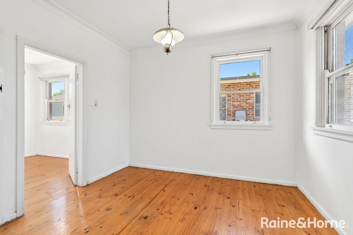 38 Rhoda Street — photo 4 of 19