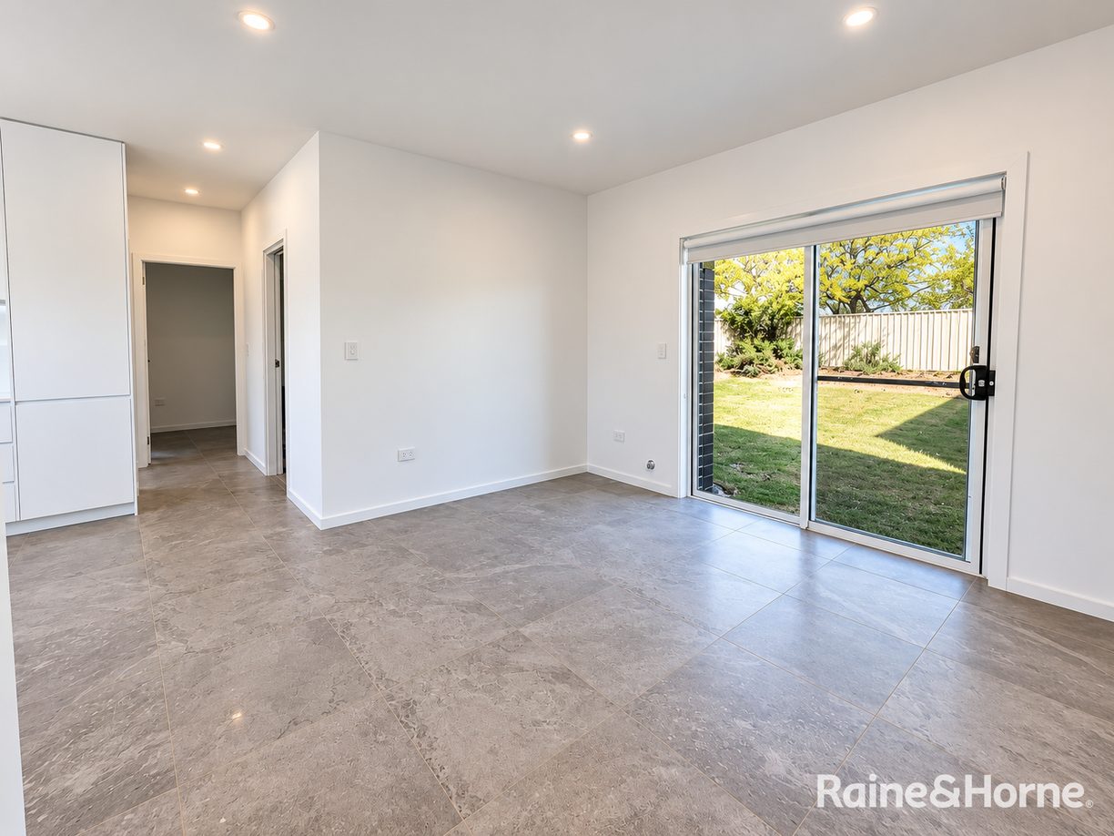 38 Rhoda Street — photo 13 of 19