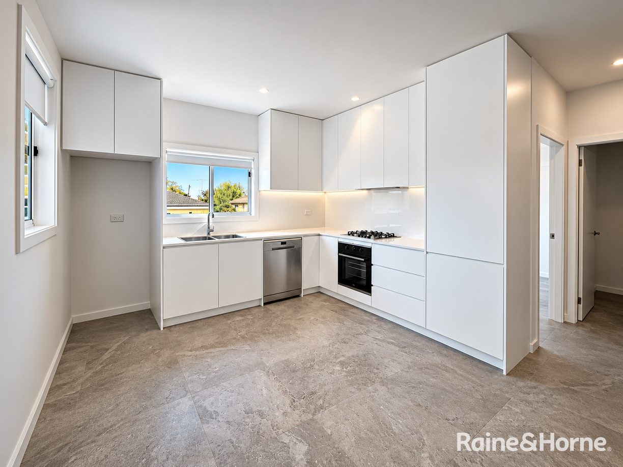 38 Rhoda Street — photo 14 of 19