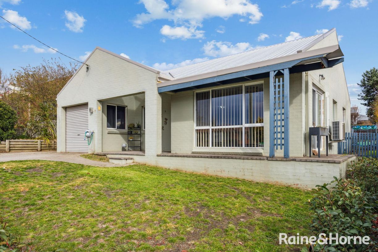 62 Fitzroy Street, GOULBURN, NSW 2580 Raine & Horne Goulburn
