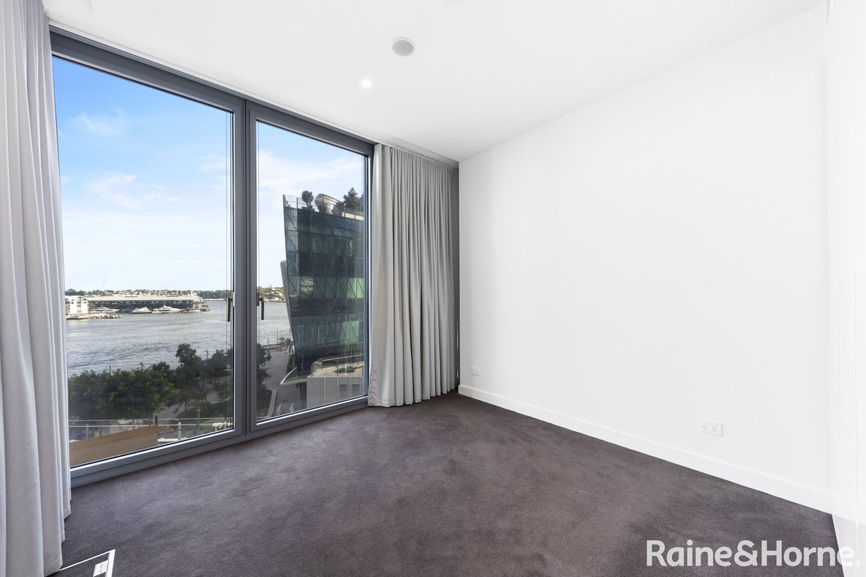 5F/2 Watermans Quay — photo 7 of 12