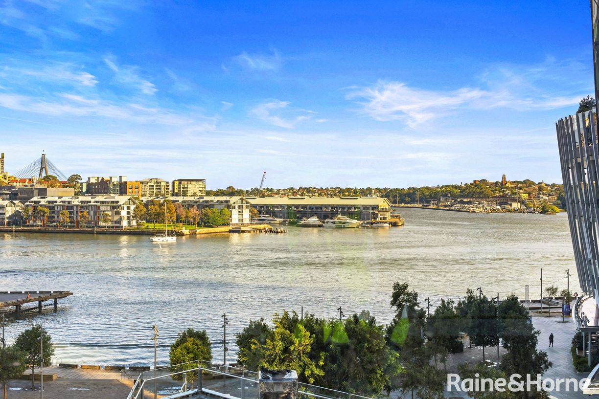 5F/2 Watermans Quay — photo 3 of 12