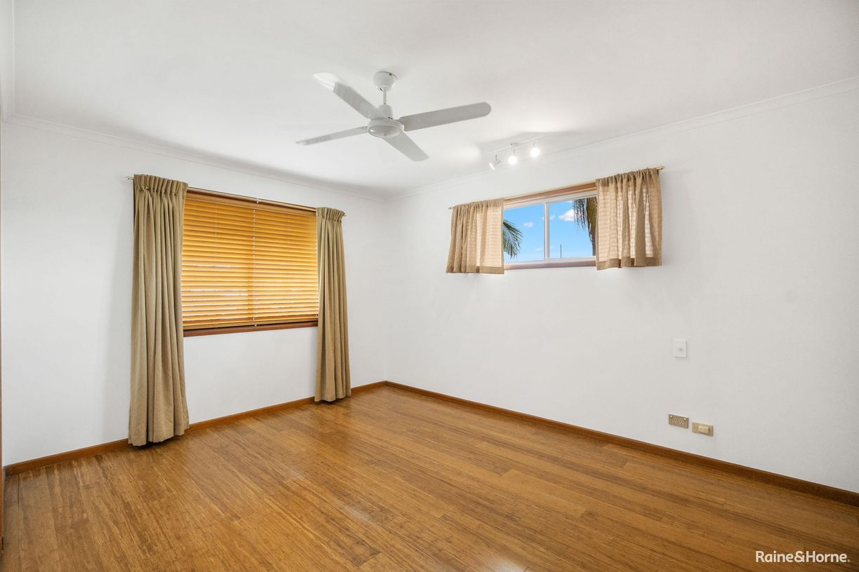 114 Elizabeth Street — photo 7 of 20