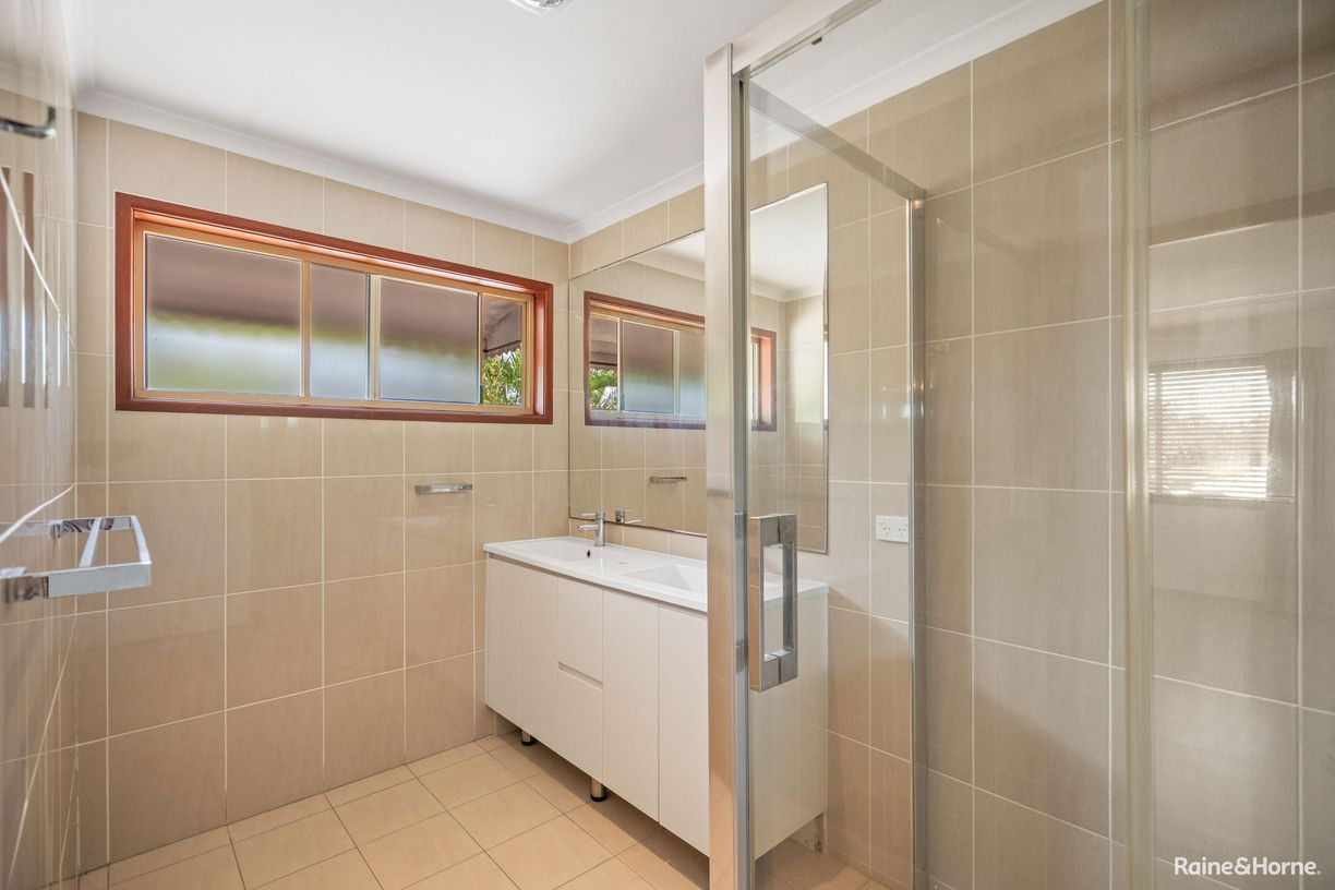 114 Elizabeth Street — photo 9 of 20