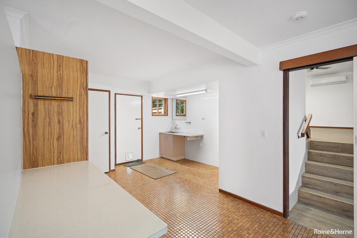 114 Elizabeth Street — photo 11 of 20