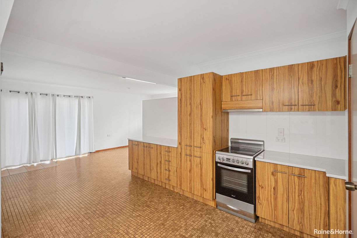 114 Elizabeth Street — photo 12 of 20