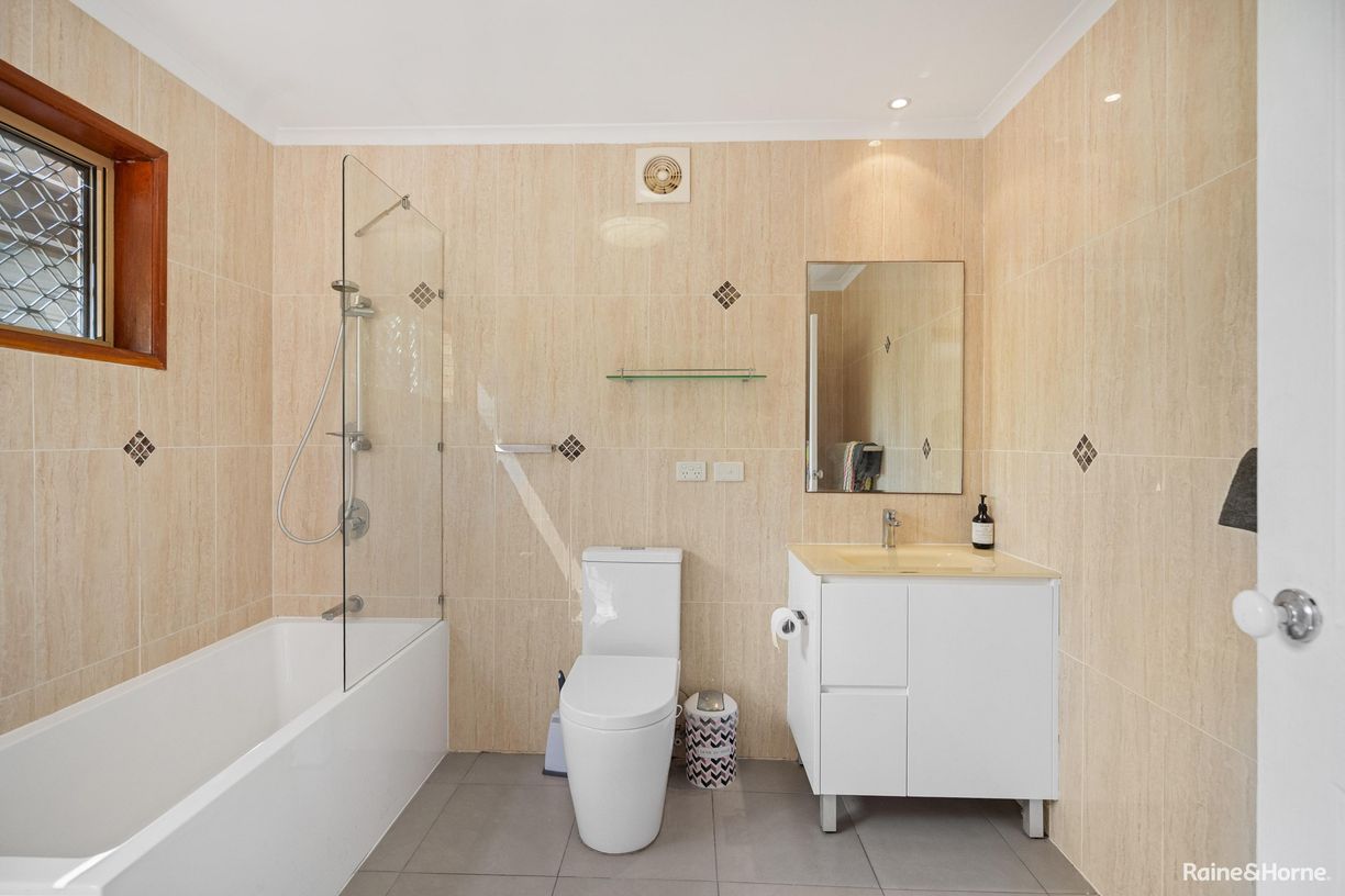 114 Elizabeth Street — photo 14 of 20