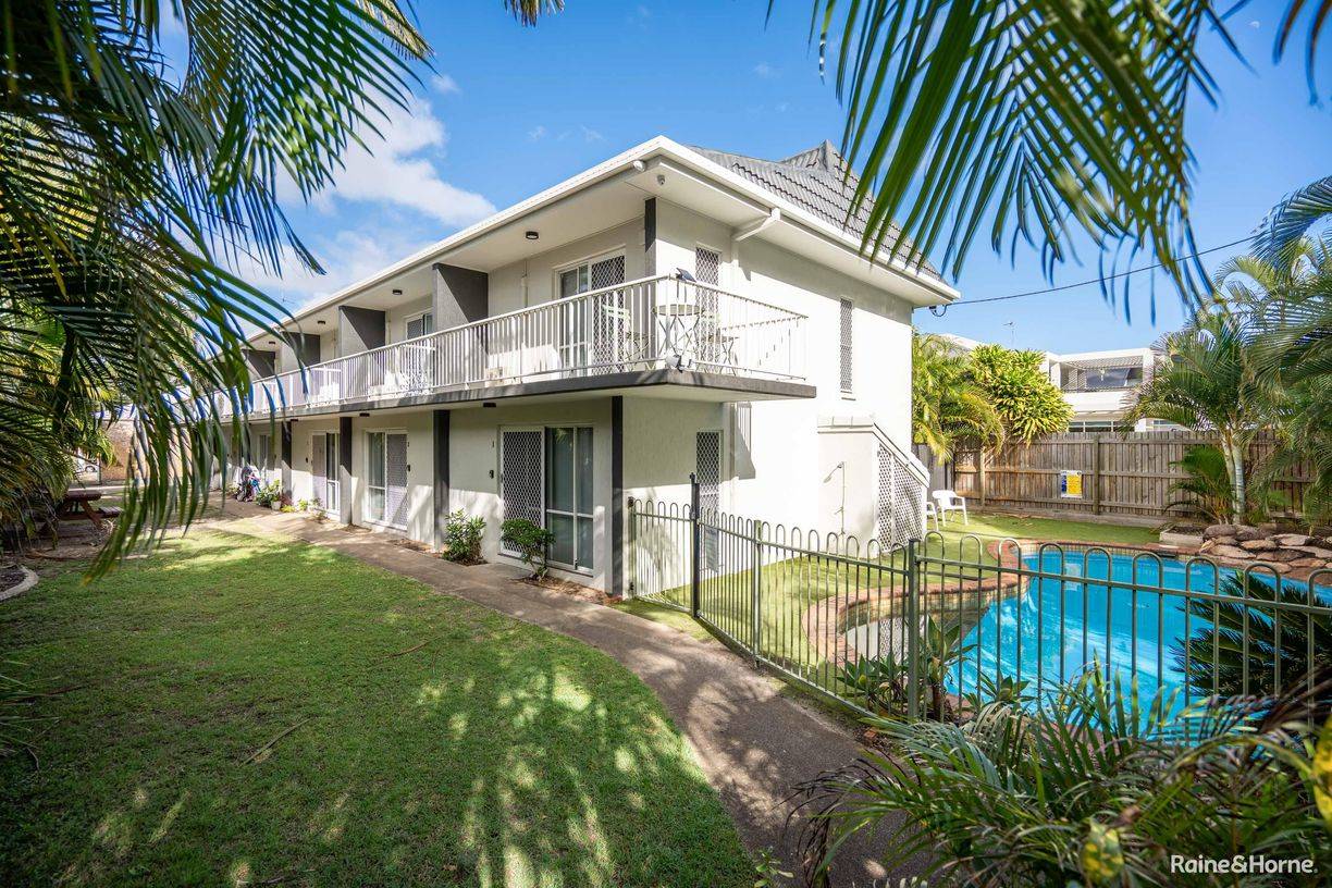 405 Esplanade — photo from Raine & Horne Hervey Bay