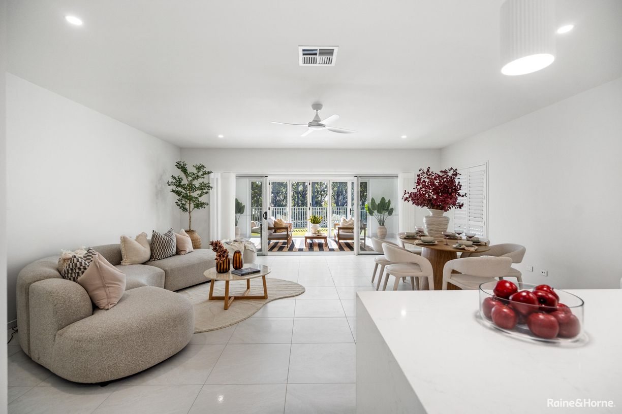 Villa 2/39 Esplanade — photo 3 of 27