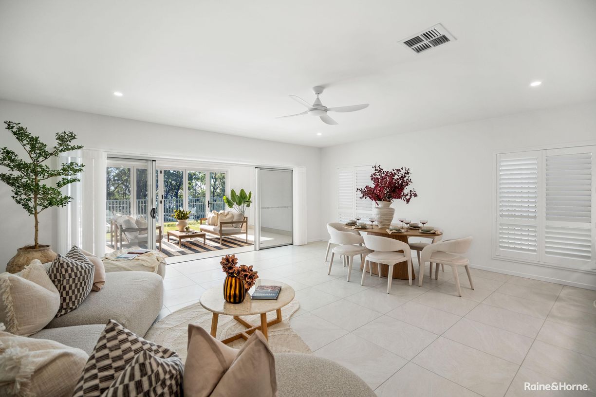 Villa 2/39 Esplanade — photo 4 of 27