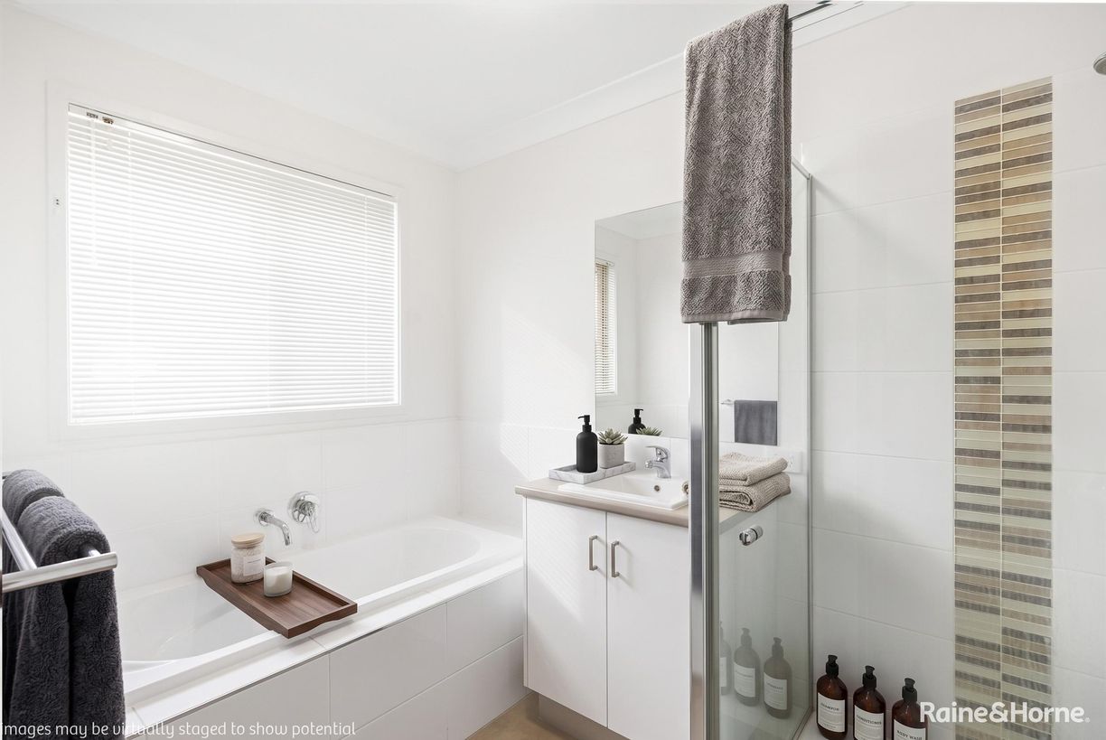 72 Bay Park Road — photo 5 of 12