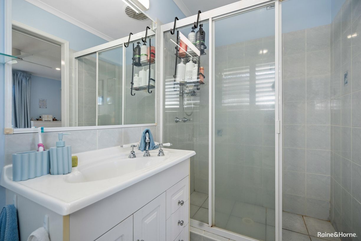 20 Royal Drive — photo 15 of 27