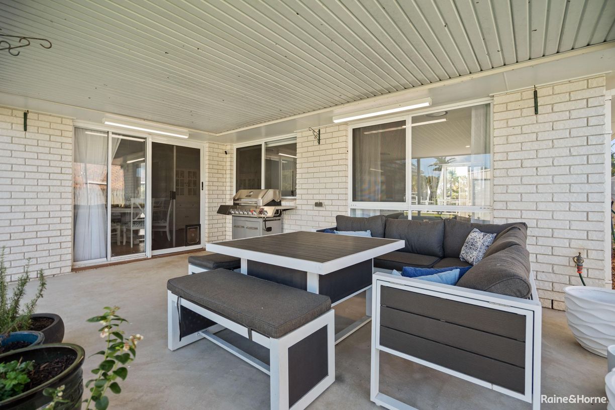 20 Royal Drive — photo 19 of 27