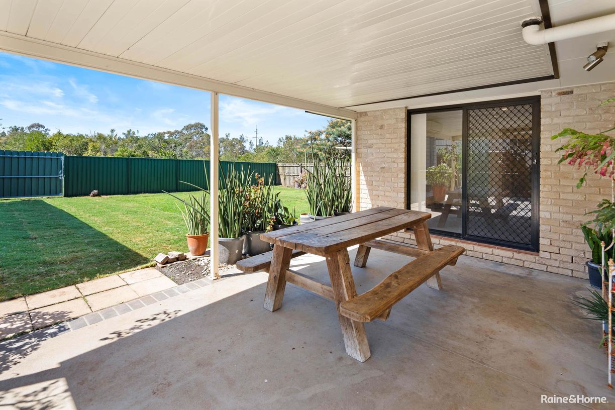 5 Dundee Drive — photo 14 of 21