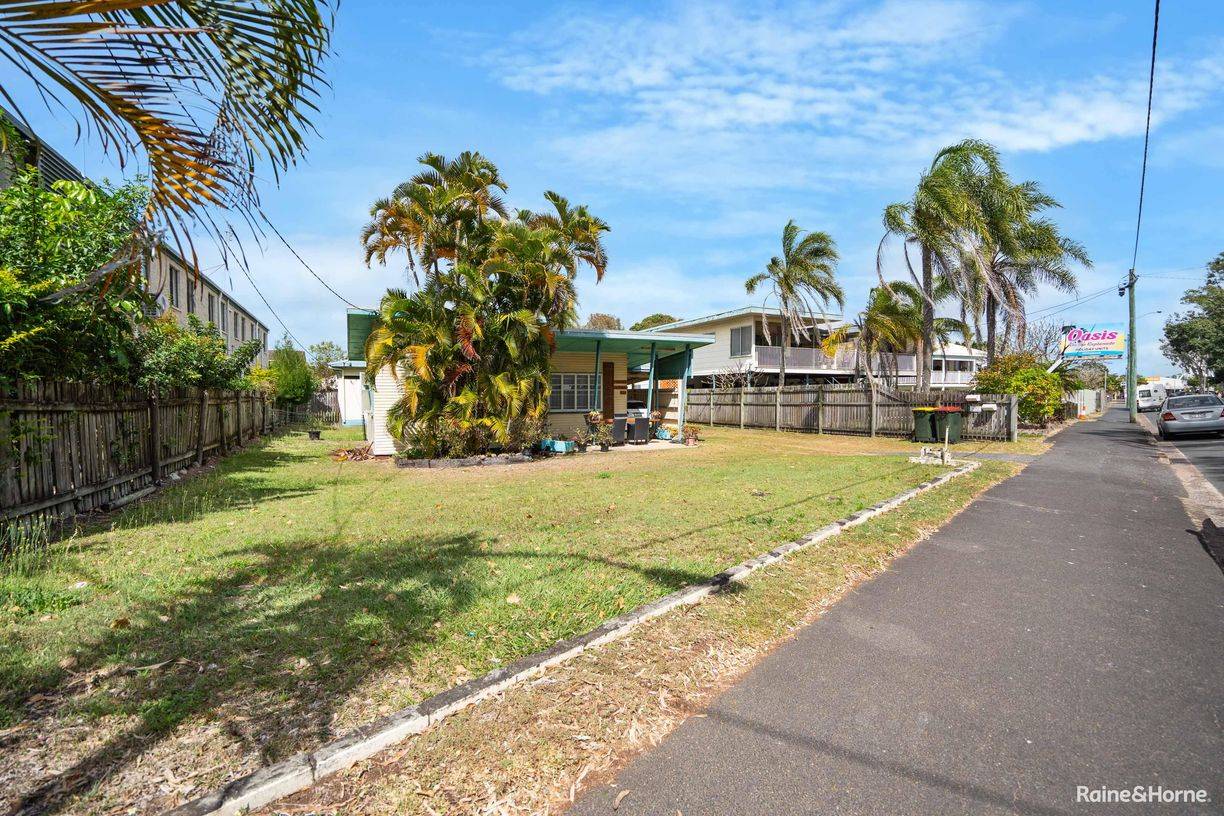 444 Esplanade — photo 2 of 3