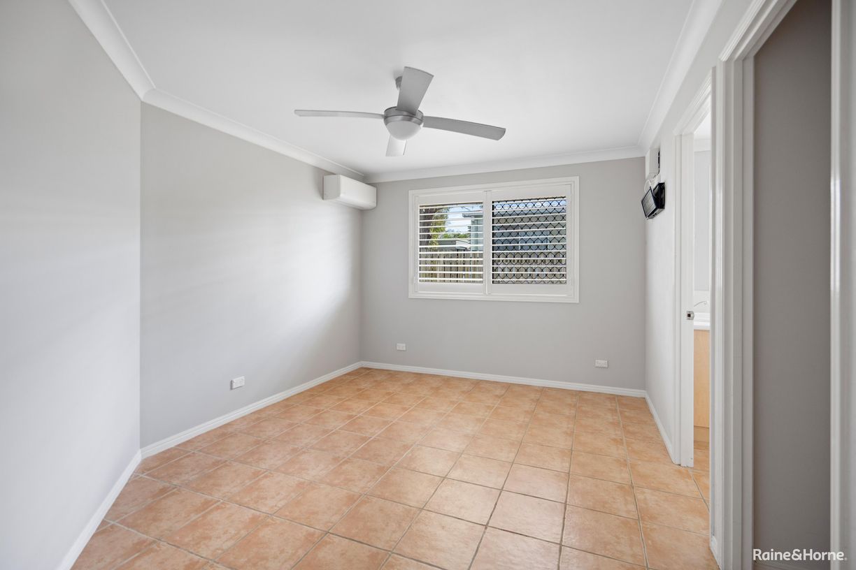 139 Robert Street — photo 6 of 16