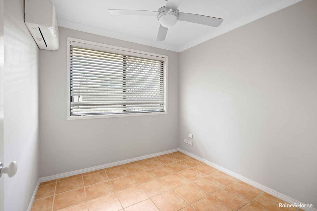 139 Robert Street — photo 7 of 16