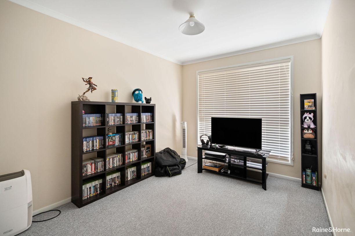 41 Chancellor Drive — photo 6 of 14