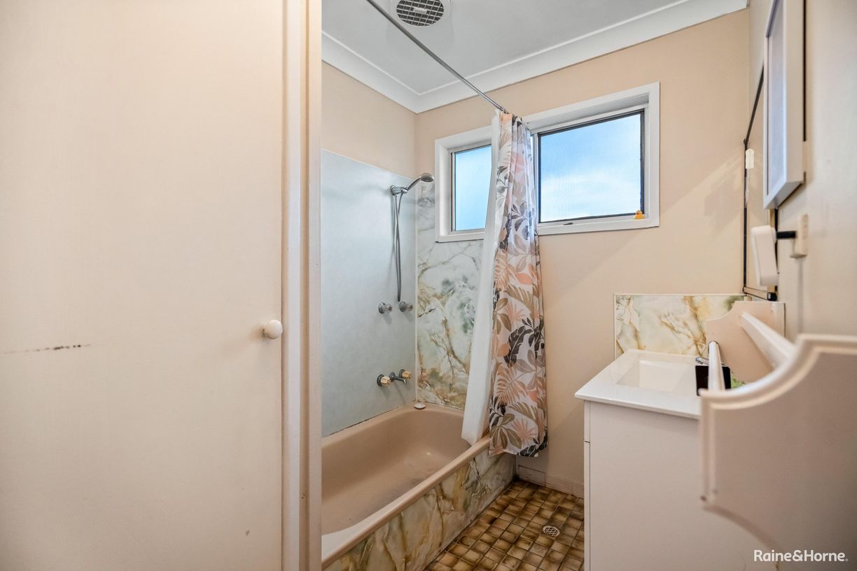 82 Bideford Street — photo 11 of 20