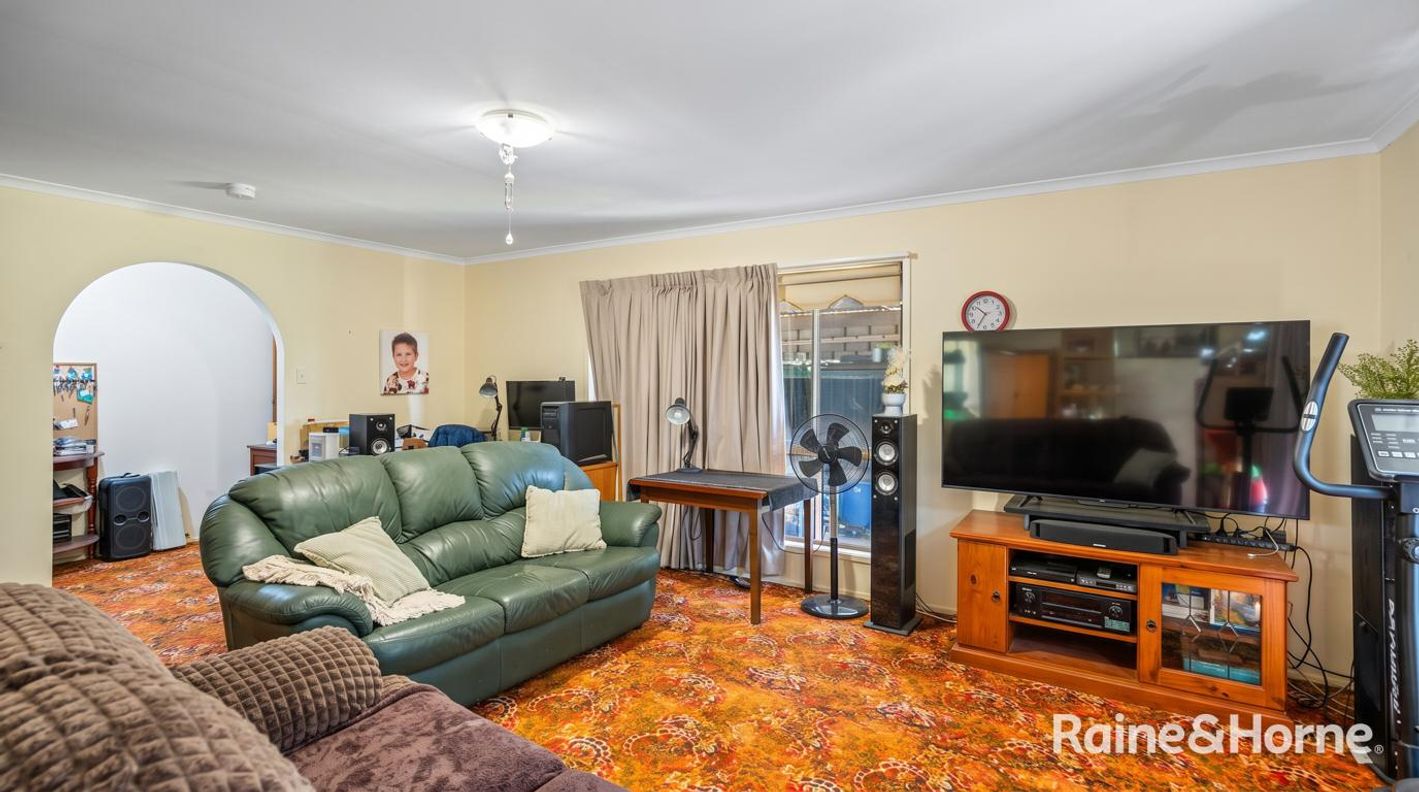 28 South Street — photo 2 of 12