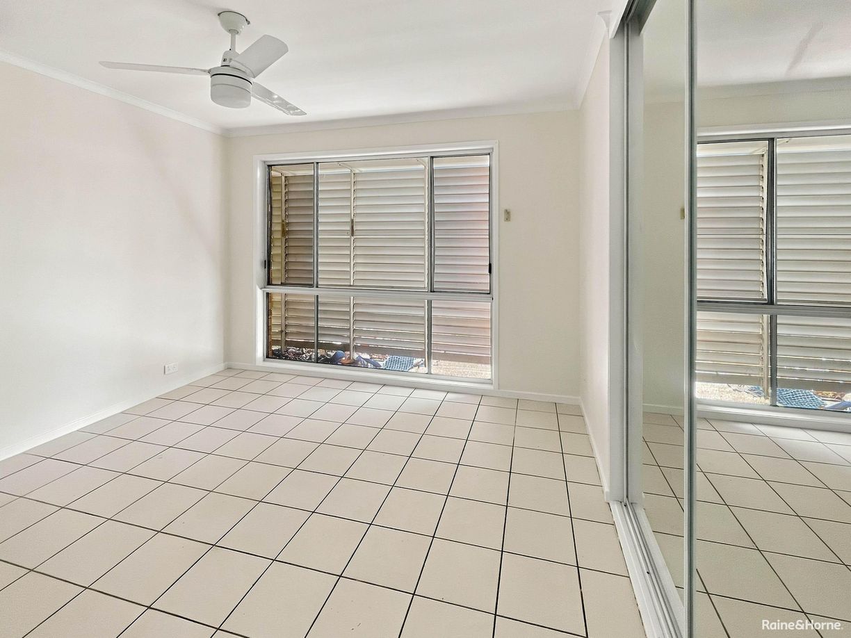 38 Hansen Street — photo 4 of 8