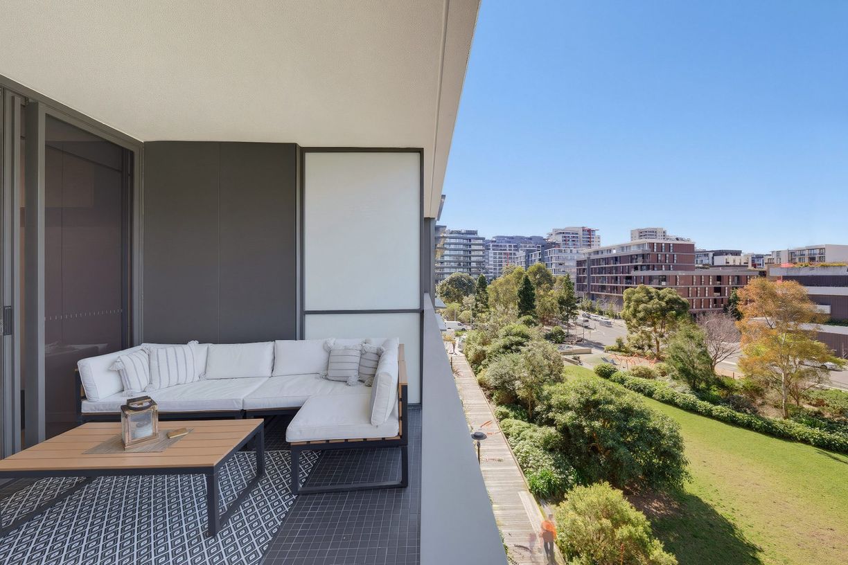 309/20 Dunkerley Place — photo from Raine & Horne Green Square