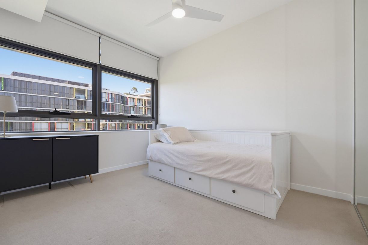 309/20 Dunkerley Place — photo 10 of 15