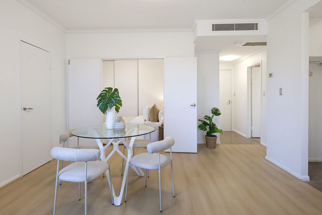 180/806 Bourke Street — photo 4 of 15