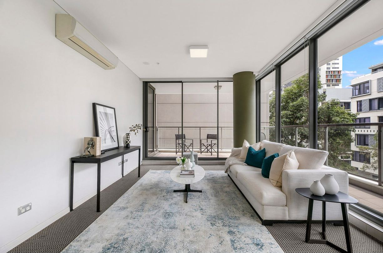 545/8 Ascot Avenue — photo from Raine & Horne Green Square