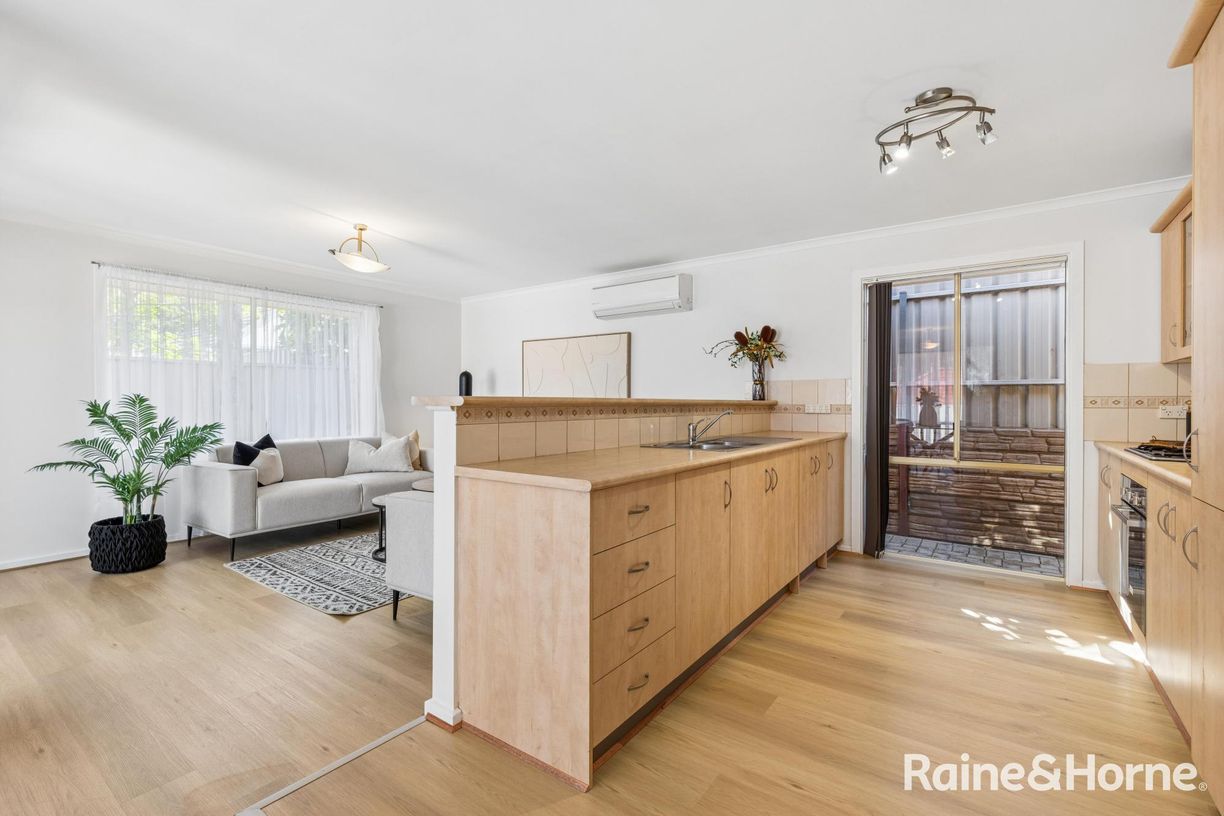 4/1 Abbaron Court — photo 4 of 11
