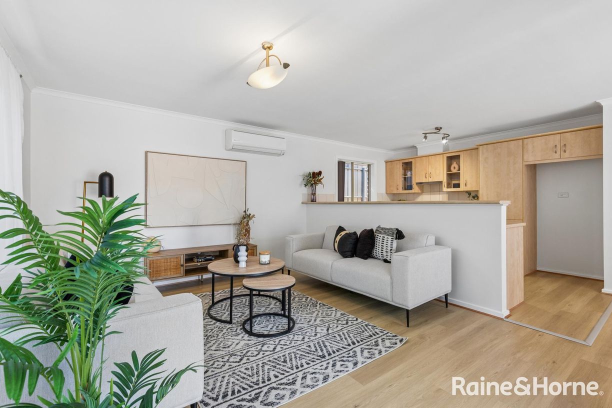 4/1 Abbaron Court — photo 3 of 11