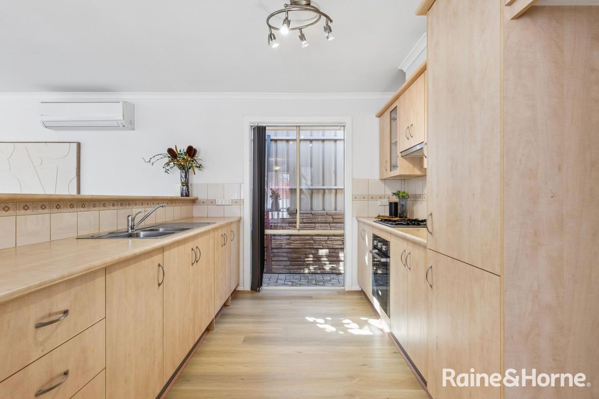 4/1 Abbaron Court — photo 5 of 11