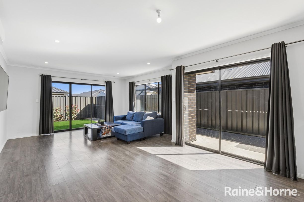 22 Clark Avenue — photo 8 of 14