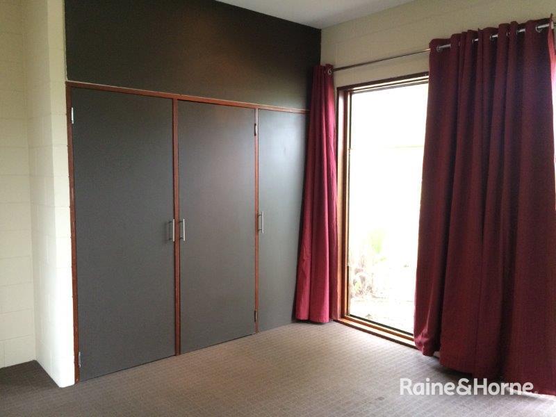 40 Riflebird Crescent — photo 5 of 23