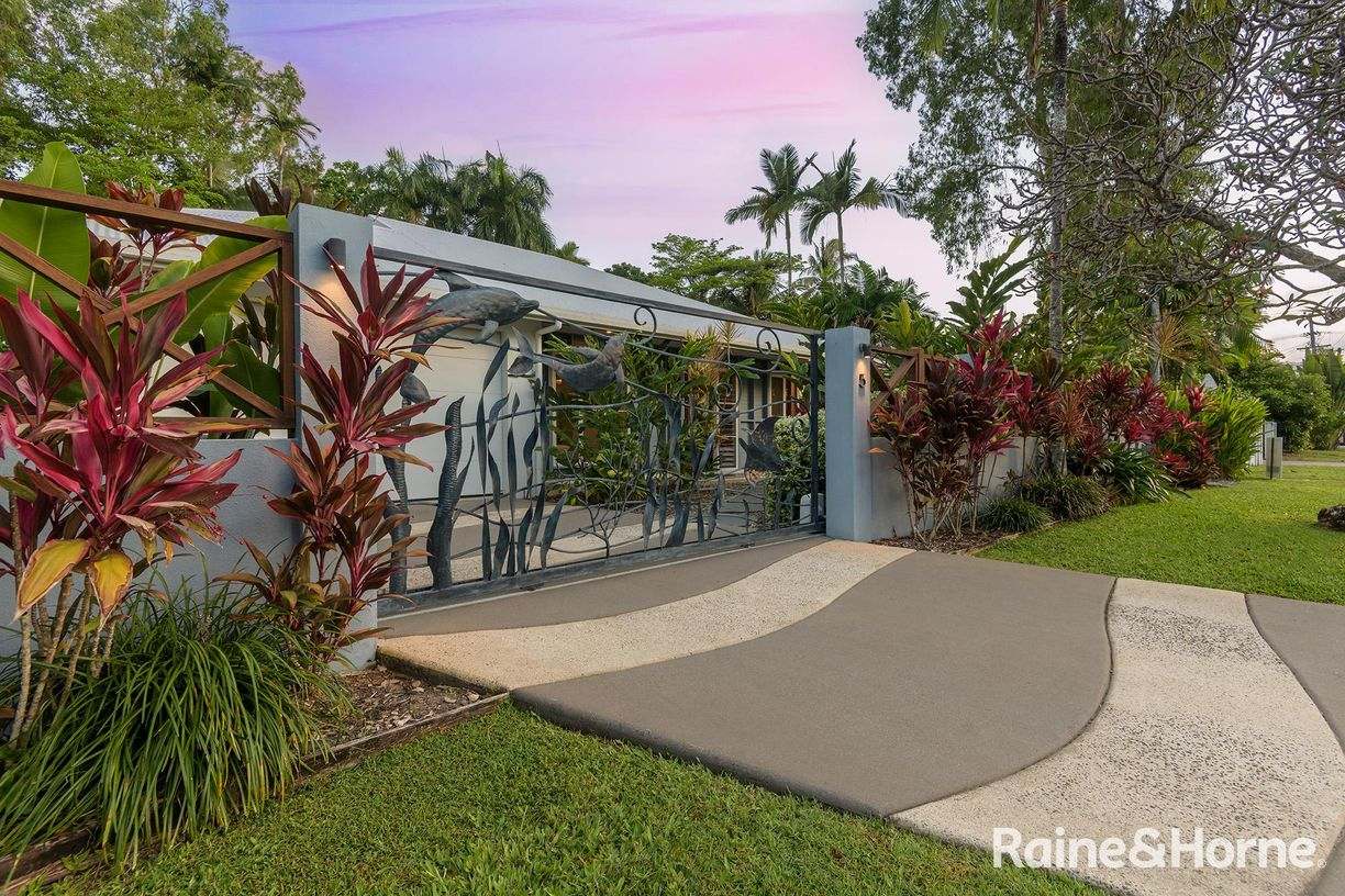 5 Cowrie Street — photo from Raine & Horne Port Douglas | Mossman