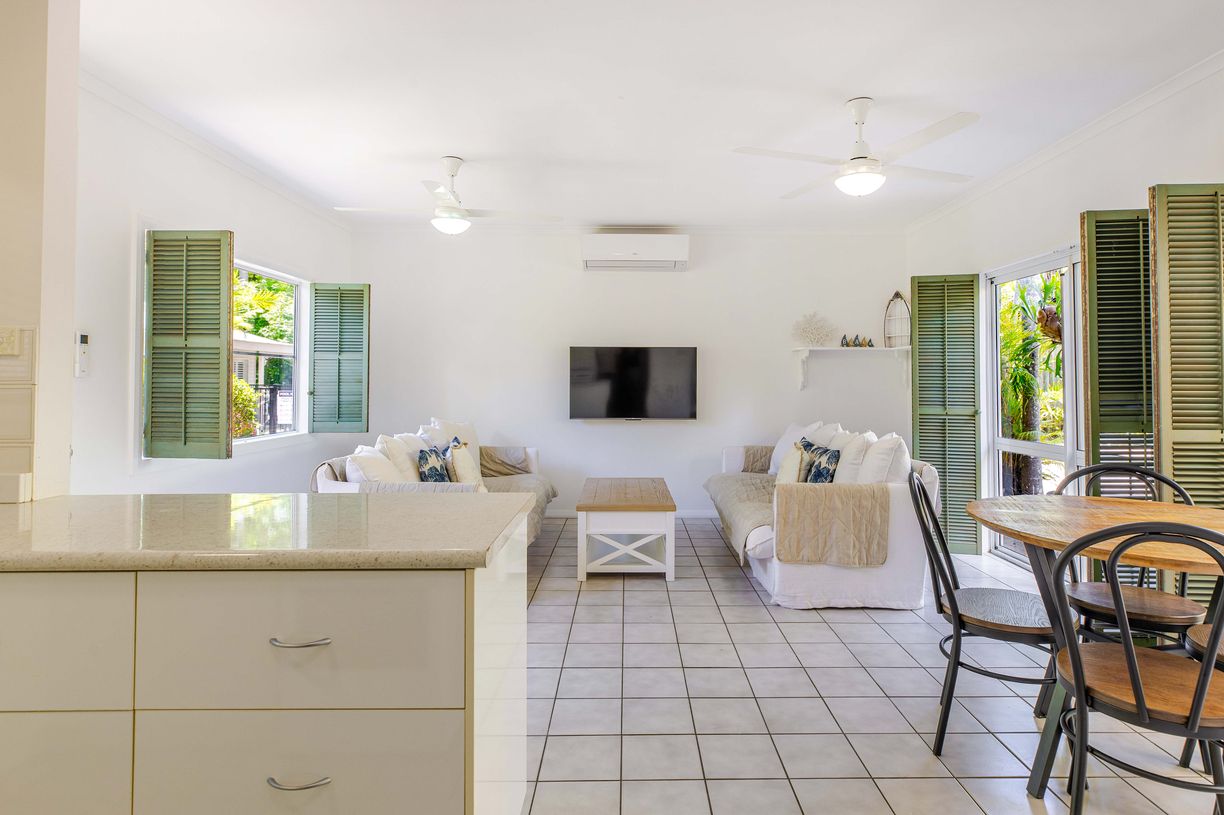 2/35-37 Coral Drive — photo 4 of 17
