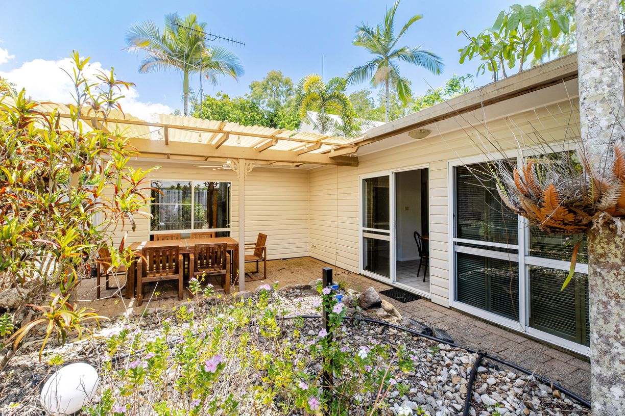 2/35-37 Coral Drive — photo 13 of 17