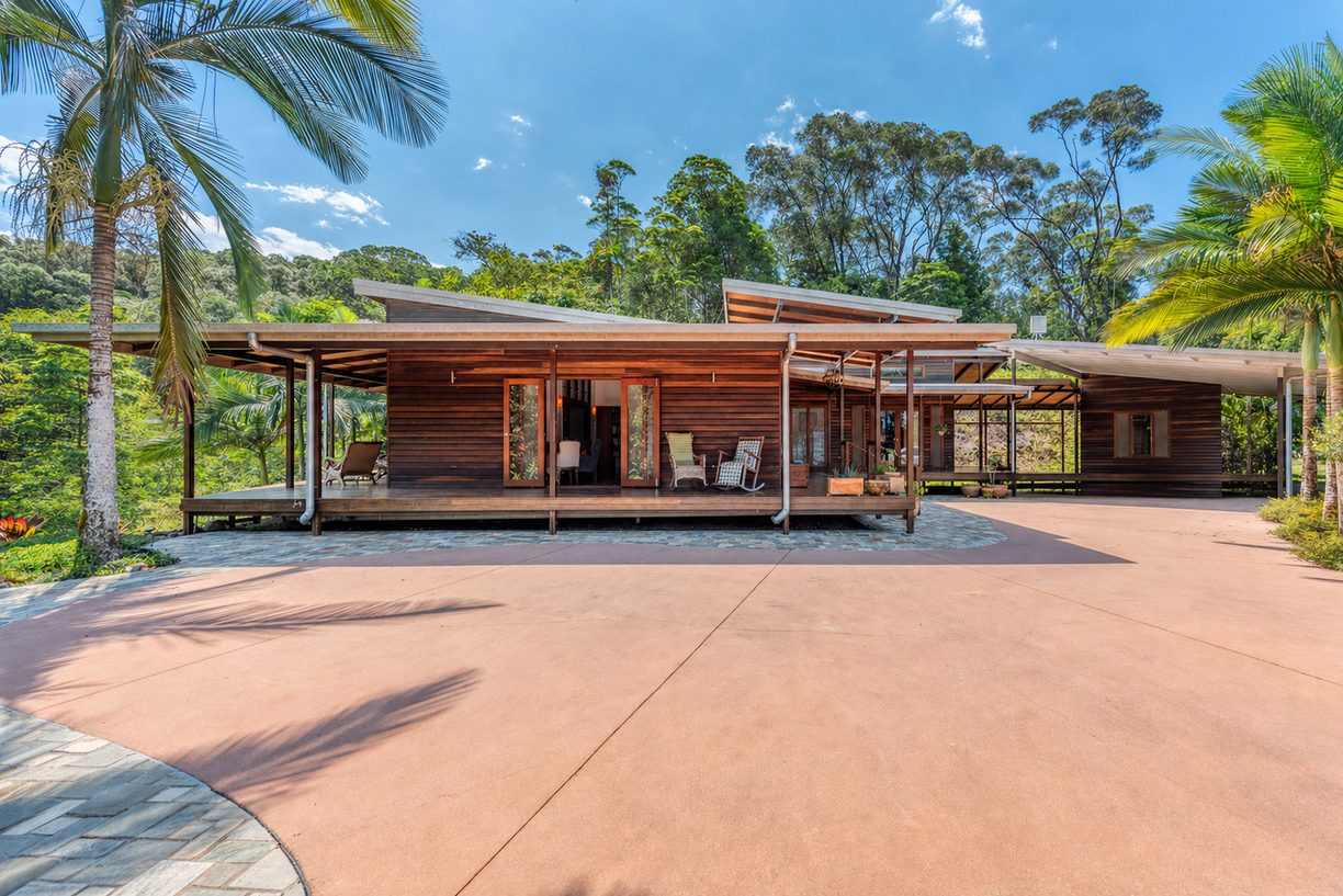 4 Whyanbeel Rd — photo from Raine & Horne Port Douglas | Mossman