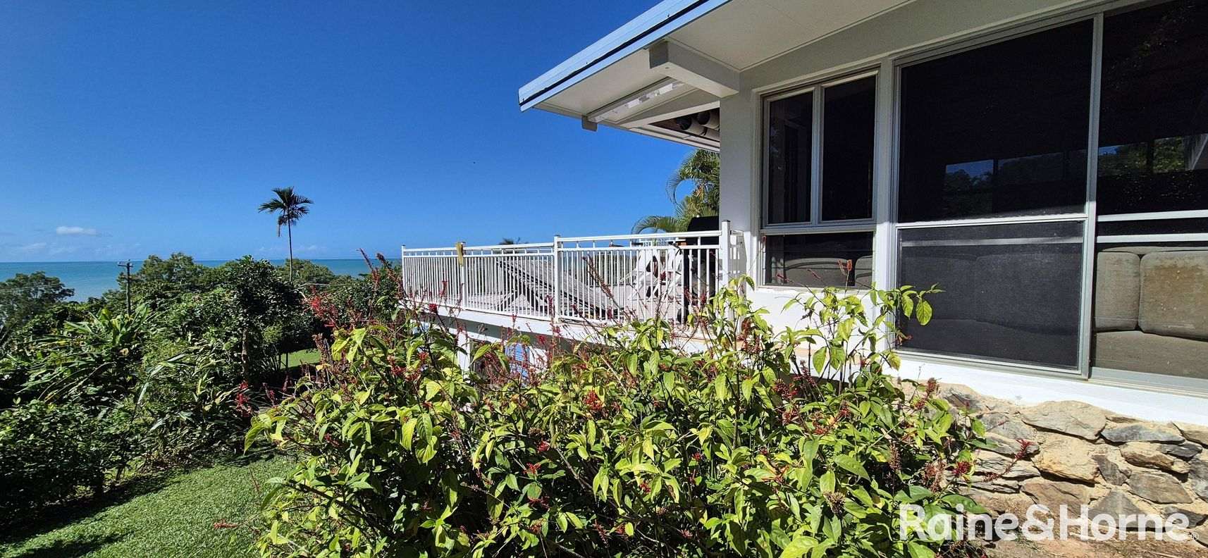 1373 Mossman-Daintree Road — photo 21 of 30