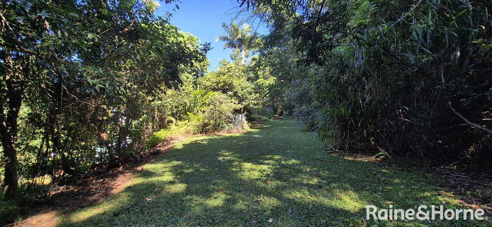 1373 Mossman-Daintree Road — photo 27 of 30