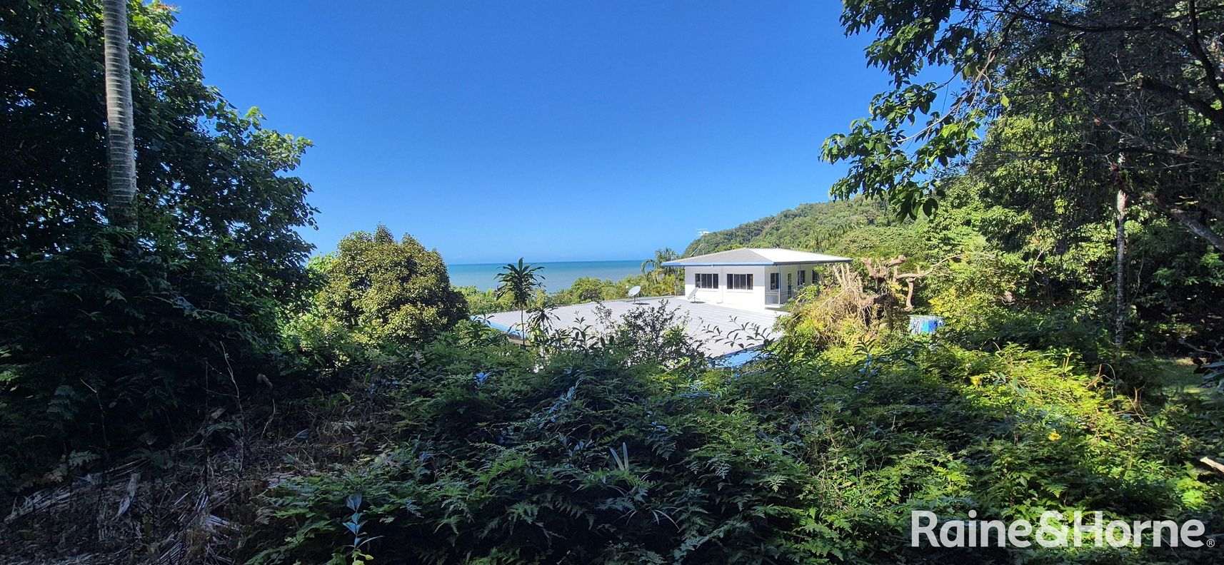 1373 Mossman-Daintree Road — photo 29 of 30