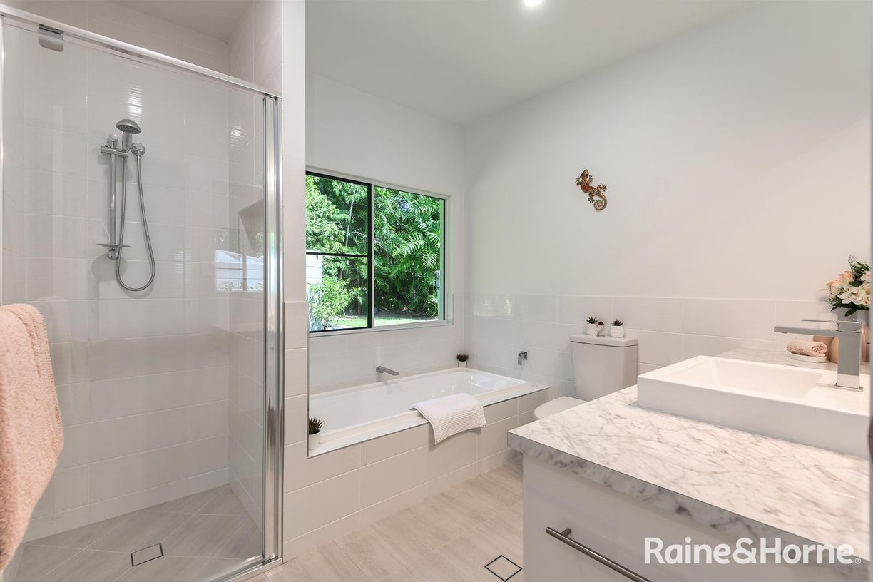 276 Mossman-Mt Molloy Road — photo 14 of 25
