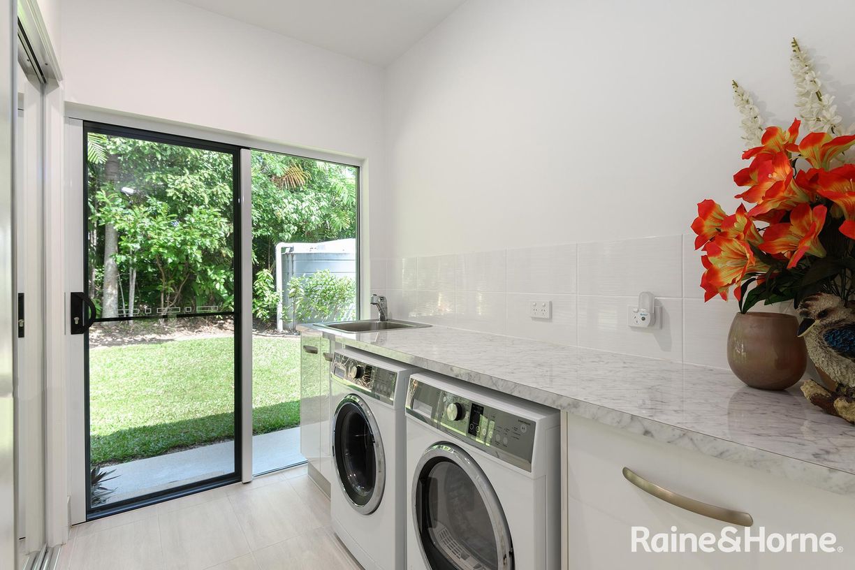 276 Mossman-Mt Molloy Road — photo 16 of 25