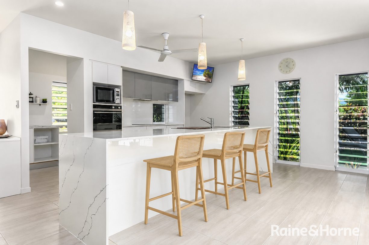 276 Mossman-Mt Molloy Road — photo 5 of 25