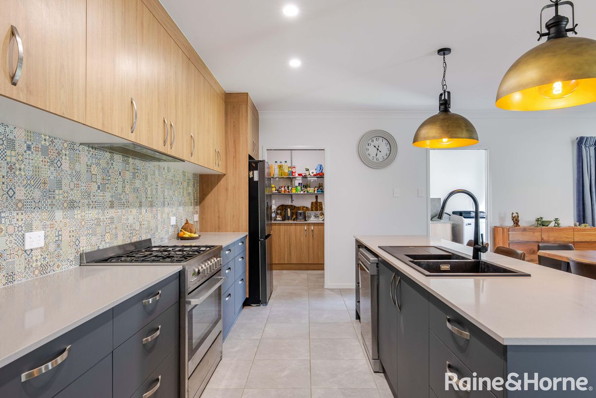 13 Bowman Close — photo 6 of 29