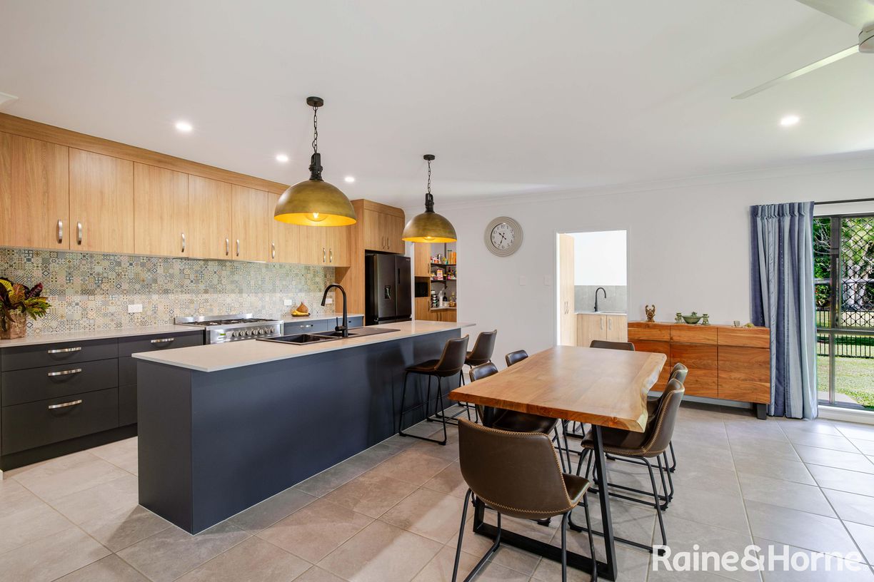 13 Bowman Close — photo 4 of 29