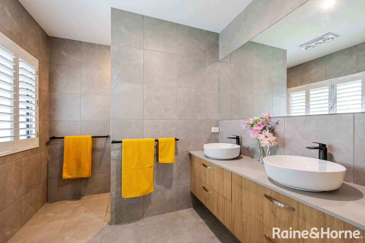 13 Bowman Close — photo 16 of 29