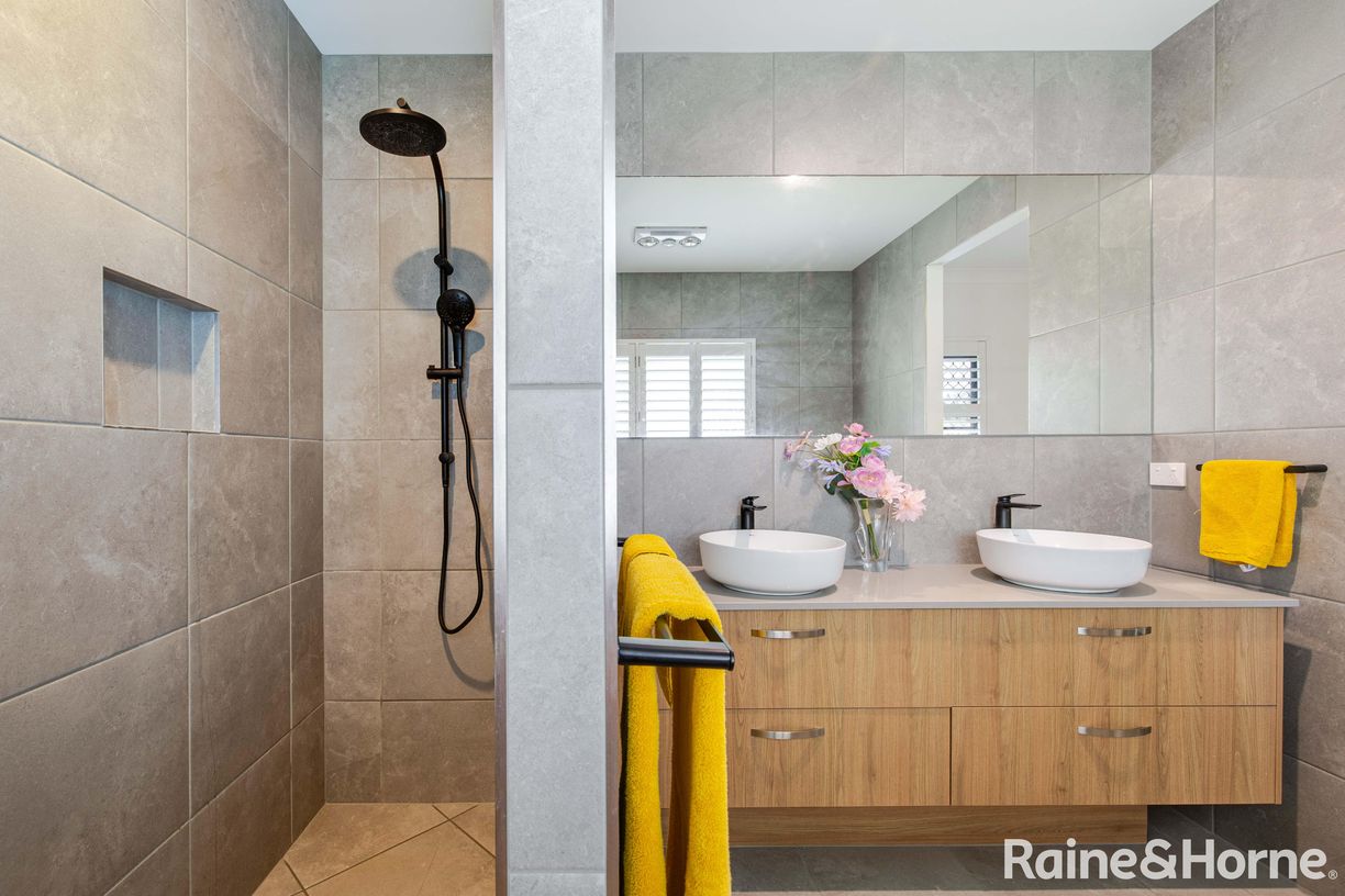 13 Bowman Close — photo 17 of 29