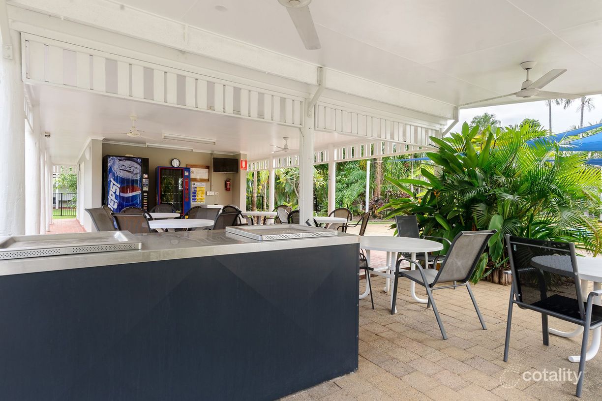 10/29-31 Nautilus Street (Nimrod Resort) — photo 15 of 20