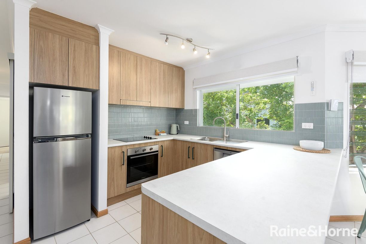 16/15-17 Garrick Street — photo 2 of 23
